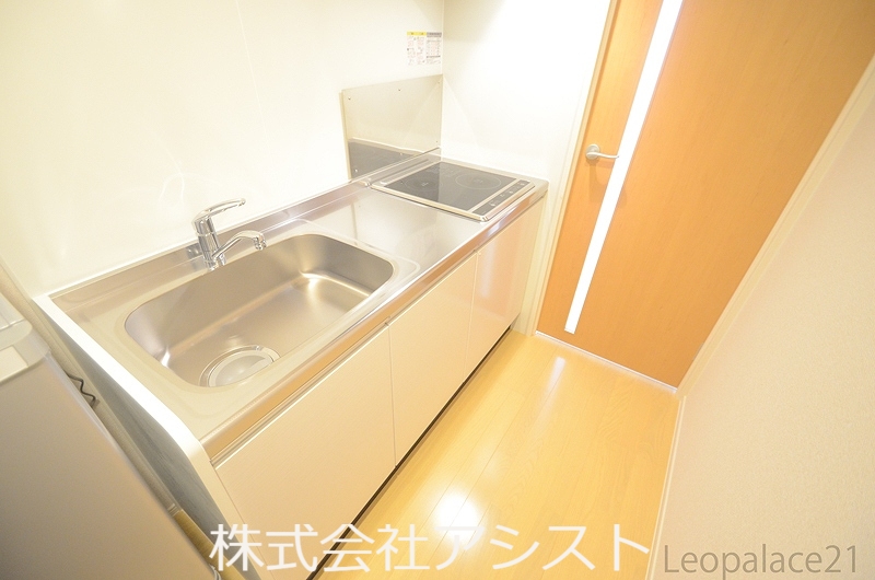 キッチン　設備・使用は号室により異なる為、現況を優先いたします。