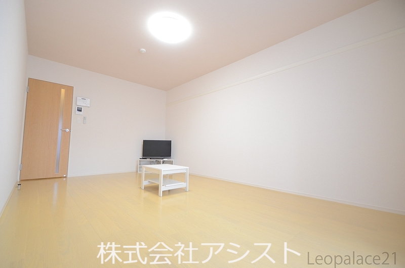 居室・リビング　設備・使用は号室により異なる為、現況を優先いたします。