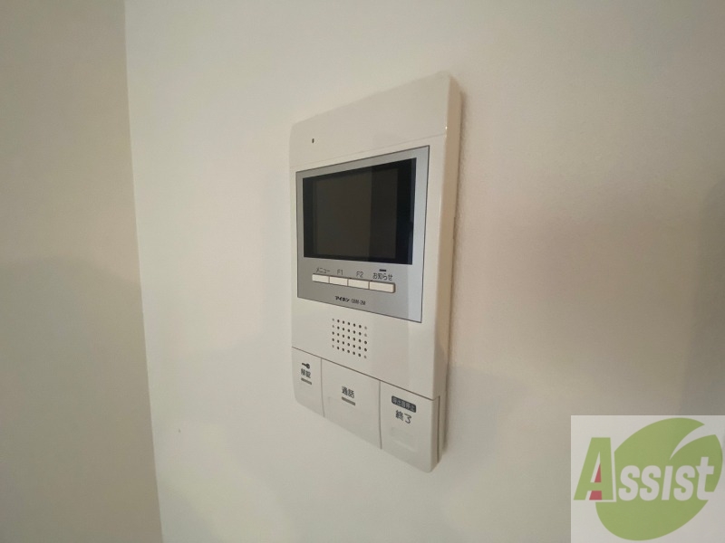 セキュリティ　インターホンは通話ができるので急な訪問があっても安心です。