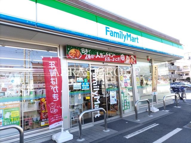 コンビニ　ファミリーマート サンズ中央林間四丁目店（コンビニ）まで260m