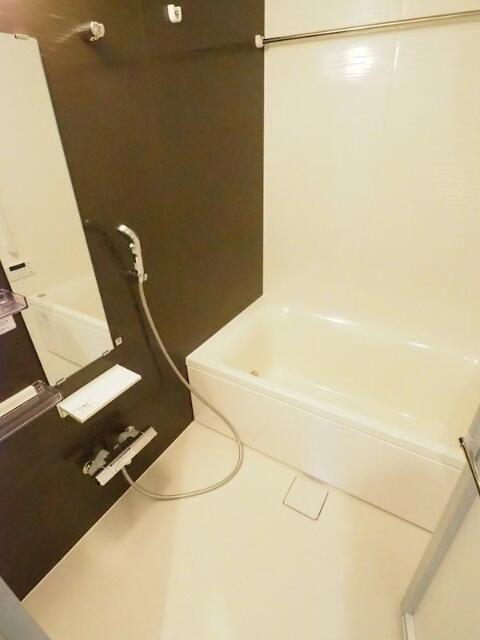 バス・シャワールーム　お風呂です