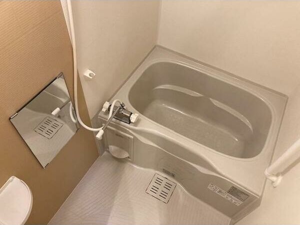 バス・シャワールーム　画像と現状が異なる場合は現状優先となります。