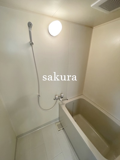 バス・シャワールーム　日々の疲れを癒すお風呂です♪