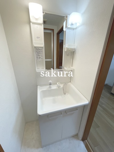 洗面設備　忙しい朝には欠かせない洗面所です♪