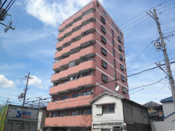 建物外観　エレベーター！