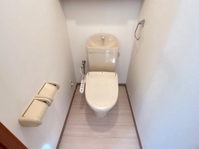 トイレ　シャワー付トイレ