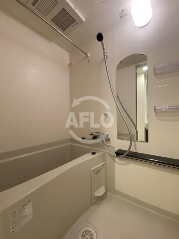 バス・シャワールーム　プレサンス梅田　浴室