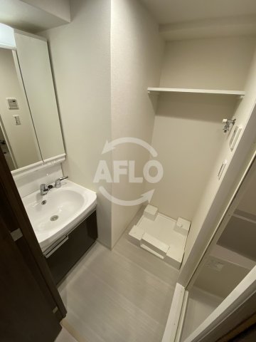 洗面設備　プレサンス梅田　洗面脱衣室