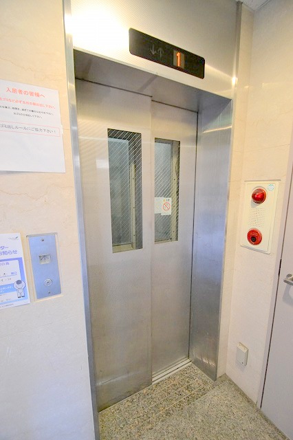 ロビー　もちろんエレベーター付き★