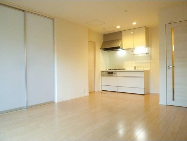 キッチン　自炊をされる方に嬉しい3口コンロ♪