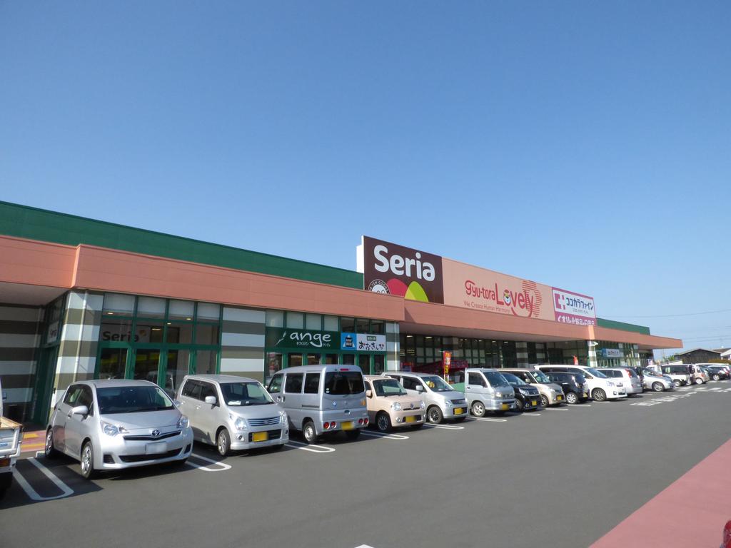 スーパー　ぎゅーとらラブリー一志店（スーパー）まで618m