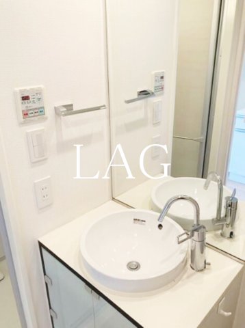 洗面設備　独立洗面台です。