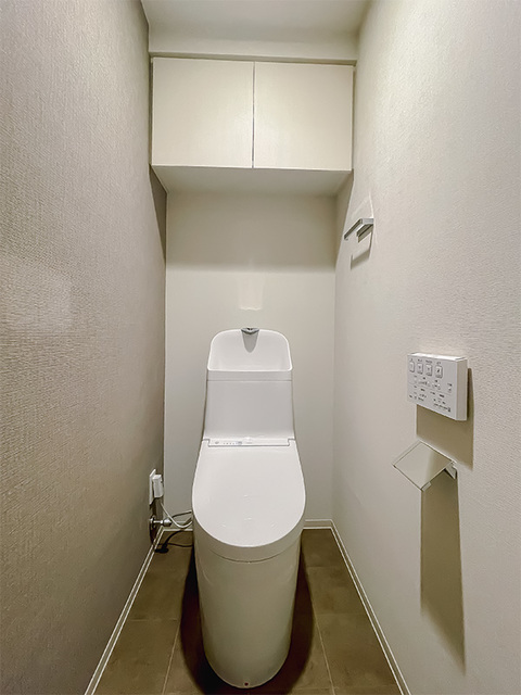 トイレ　※写真は同タイプ住戸です。