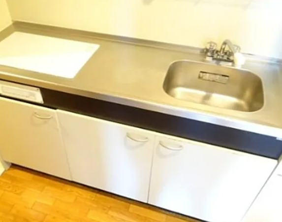 キッチン　別部屋の写真を使用しております。