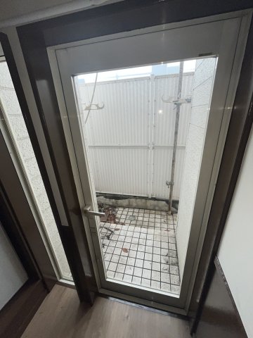 バルコニー　陽当たり良好なバルコニーです