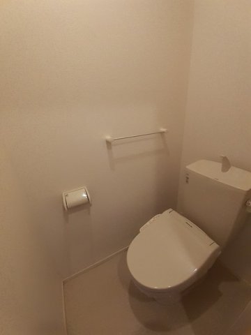 トイレ　トイレもきれいです