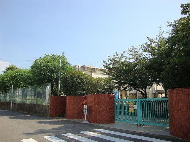 その他　堺市立土師小学校（その他）まで733m