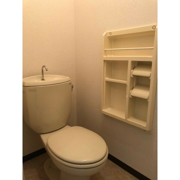 トイレ　ゆったりとした空間のトイレです