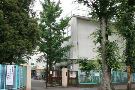 小学校　杉並区立高井戸東小学校（小学校）まで603m
