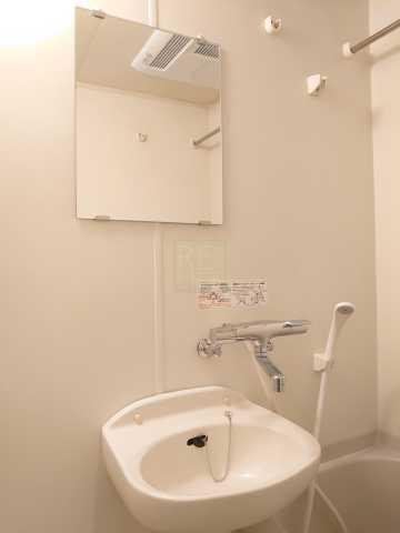 洗面設備　フェニックス三軒茶屋