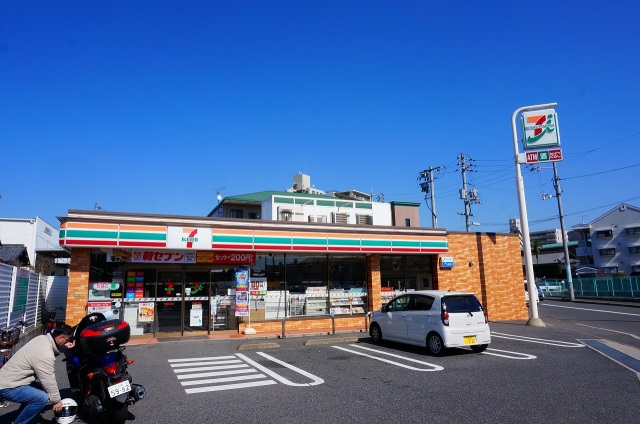 コンビニ　セブンイレブン広島長束3丁目店（コンビニ）まで400m