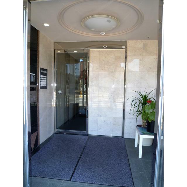 エントランス　安心のオートロック