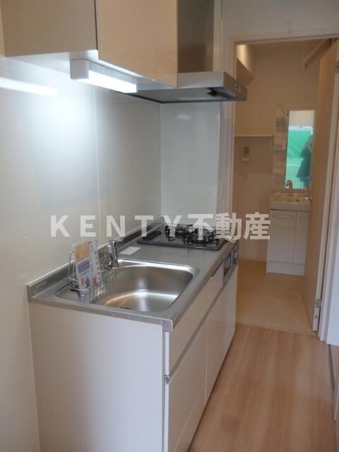 キッチン　コンパクトなキッチンで掃除もラクラク