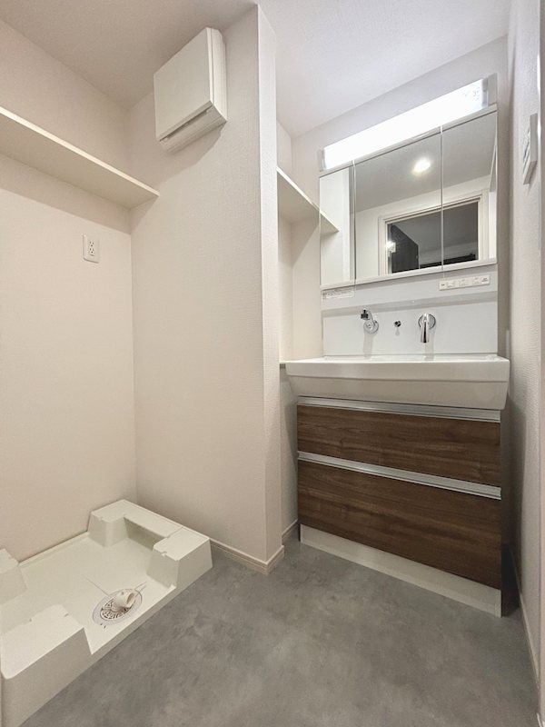 洗面設備　別室写真の為、現状を優先いたします。