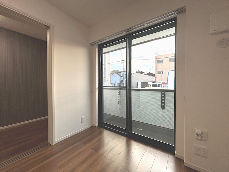 バルコニー　別室写真の為、現状を優先いたします。