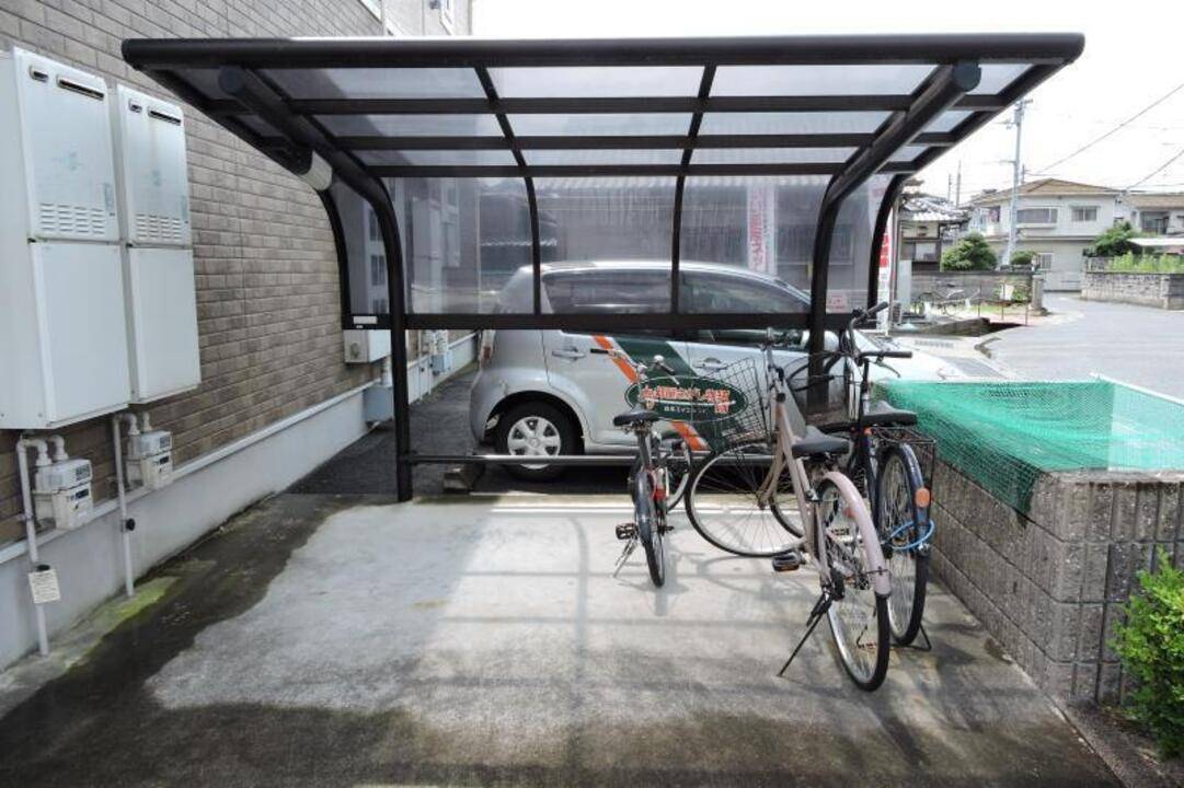 駐車場　駐輪場