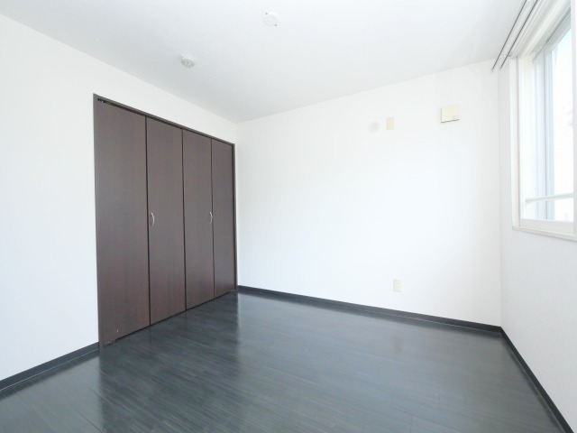 その他部屋・スペース　壁面が多く家具の配置がしやすいです♪