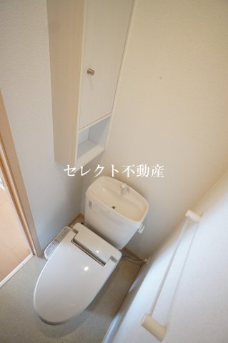 トイレ　ゆったりとした空間のトイレです