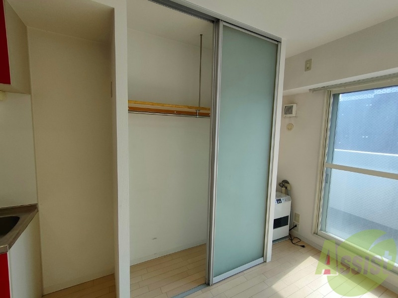 収納　クローゼットがありました。お洋服や荷物はここへ