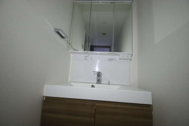 洗面設備　※別室の参考写真の為、現況優先です。