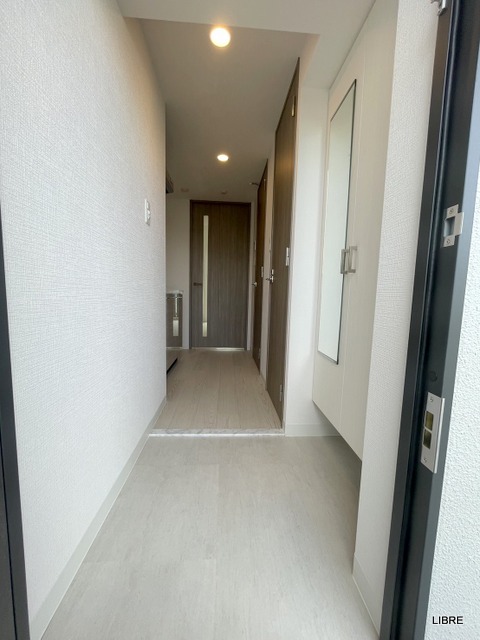 玄関　玄関側から見た室内です！