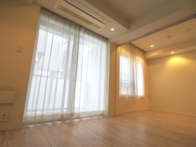 居室・リビング　内観※別部屋参考写真