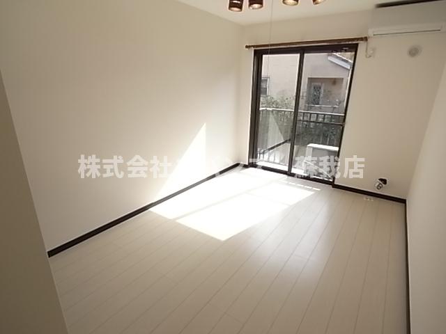 居室・リビング　ゆったりとした居間です