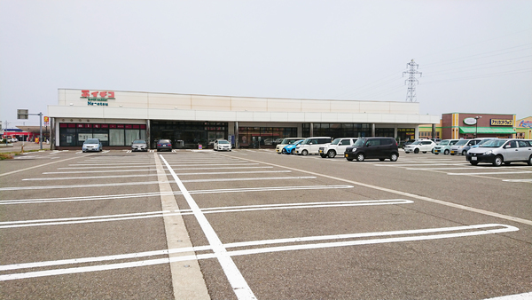 スーパー　ナルス直江津東店（スーパー）まで779m