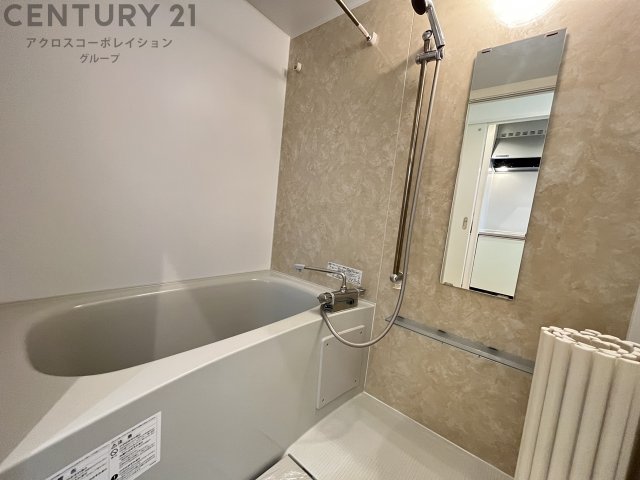 バス・シャワールーム　洗髪洗面化粧台付き♪