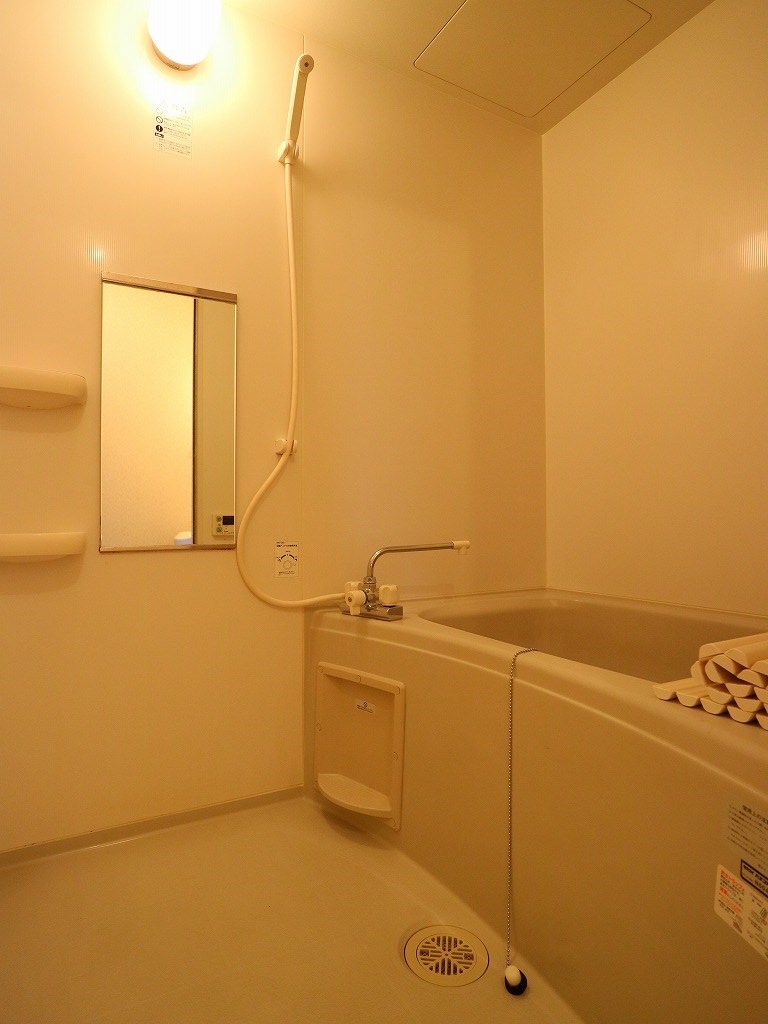 バス・シャワールーム　※別号室参考、現状優先です。