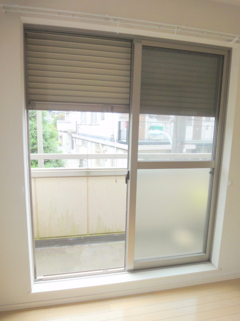 バルコニー　★セキュリティ高い防犯シャッターです★