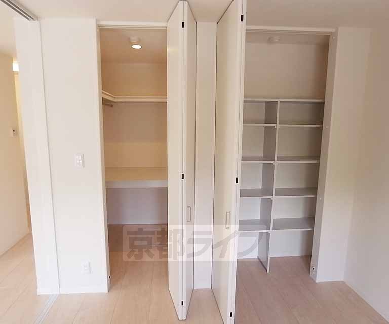 収納　６．４帖の洋室の収納です。