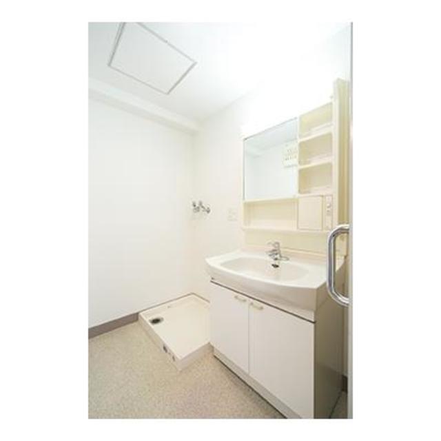 洗面設備　※写真は同タイプ住戸です。
