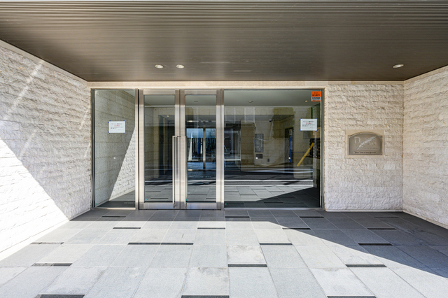 エントランス　エントランス