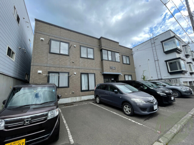 建物外観　札幌市北区麻生町「セジュール麻生」