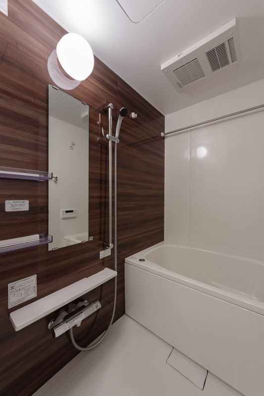 バス・シャワールーム