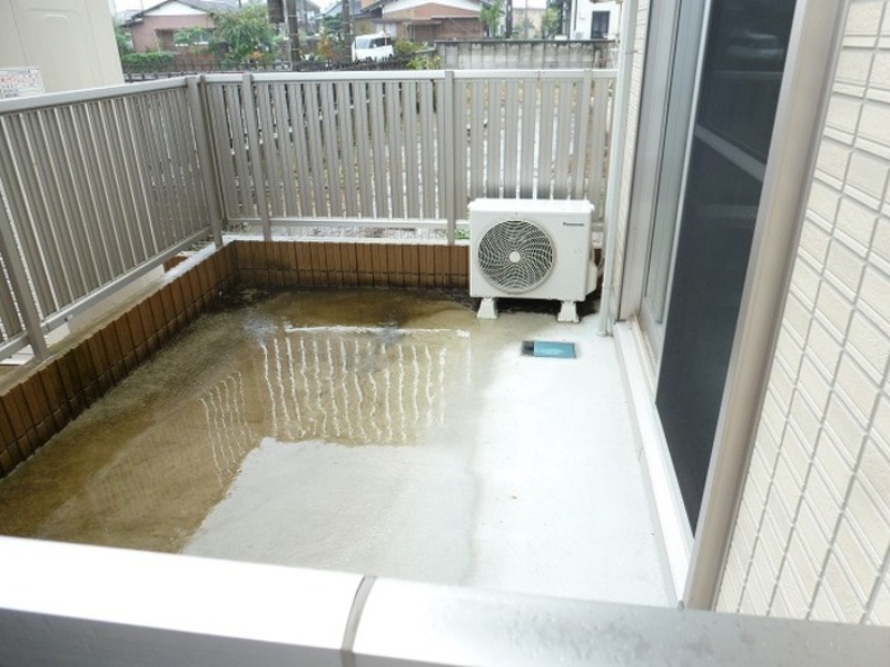 バルコニー　図面と現状に相違がある場合には現状を優先