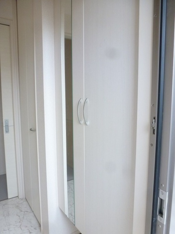 玄関　図面と現状に相違がある場合には現状を優先