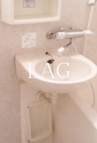 洗面設備　洗面台です。