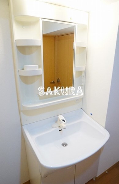 洗面設備　忙しい朝には欠かせない洗面所です♪